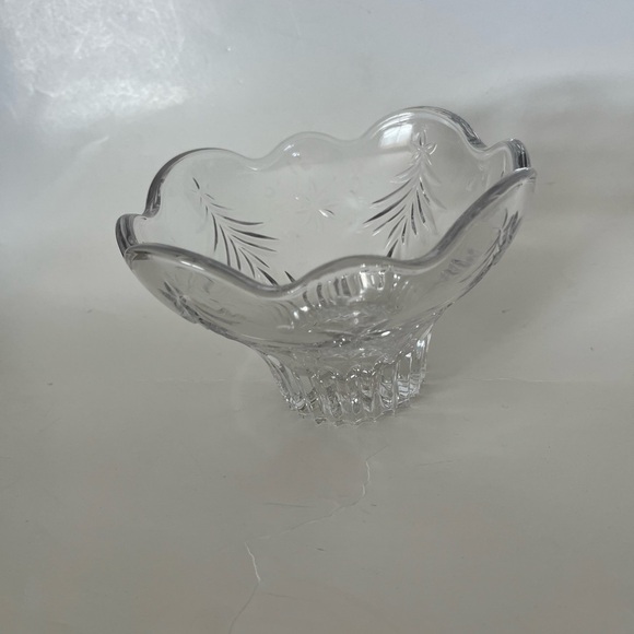 Crystal Bowl - Picture 1 of 10